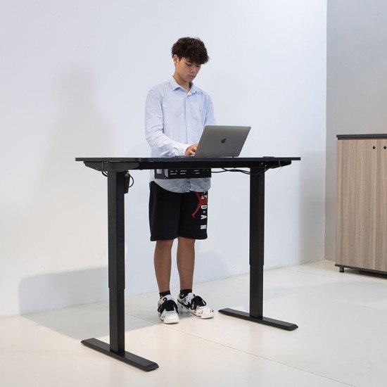 ADJUSTABLE RISING DESK